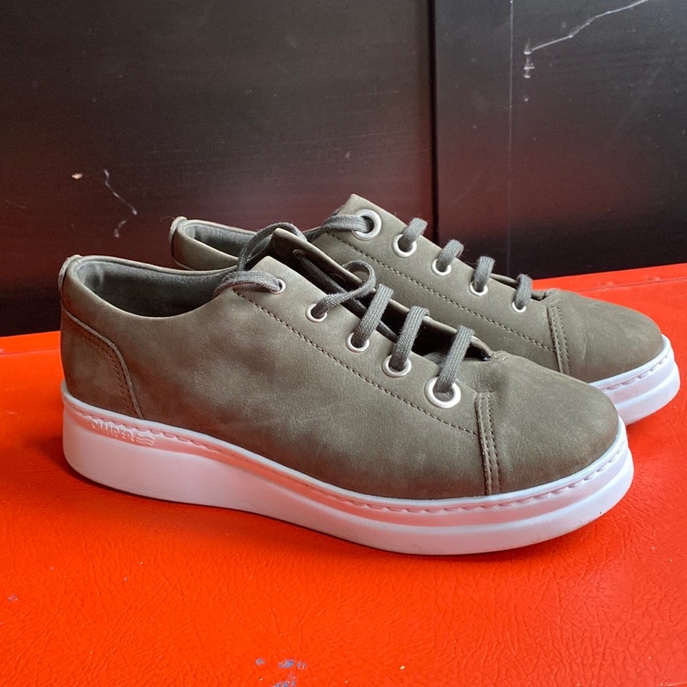 Camper Leather Twins Sneakers | Size 38